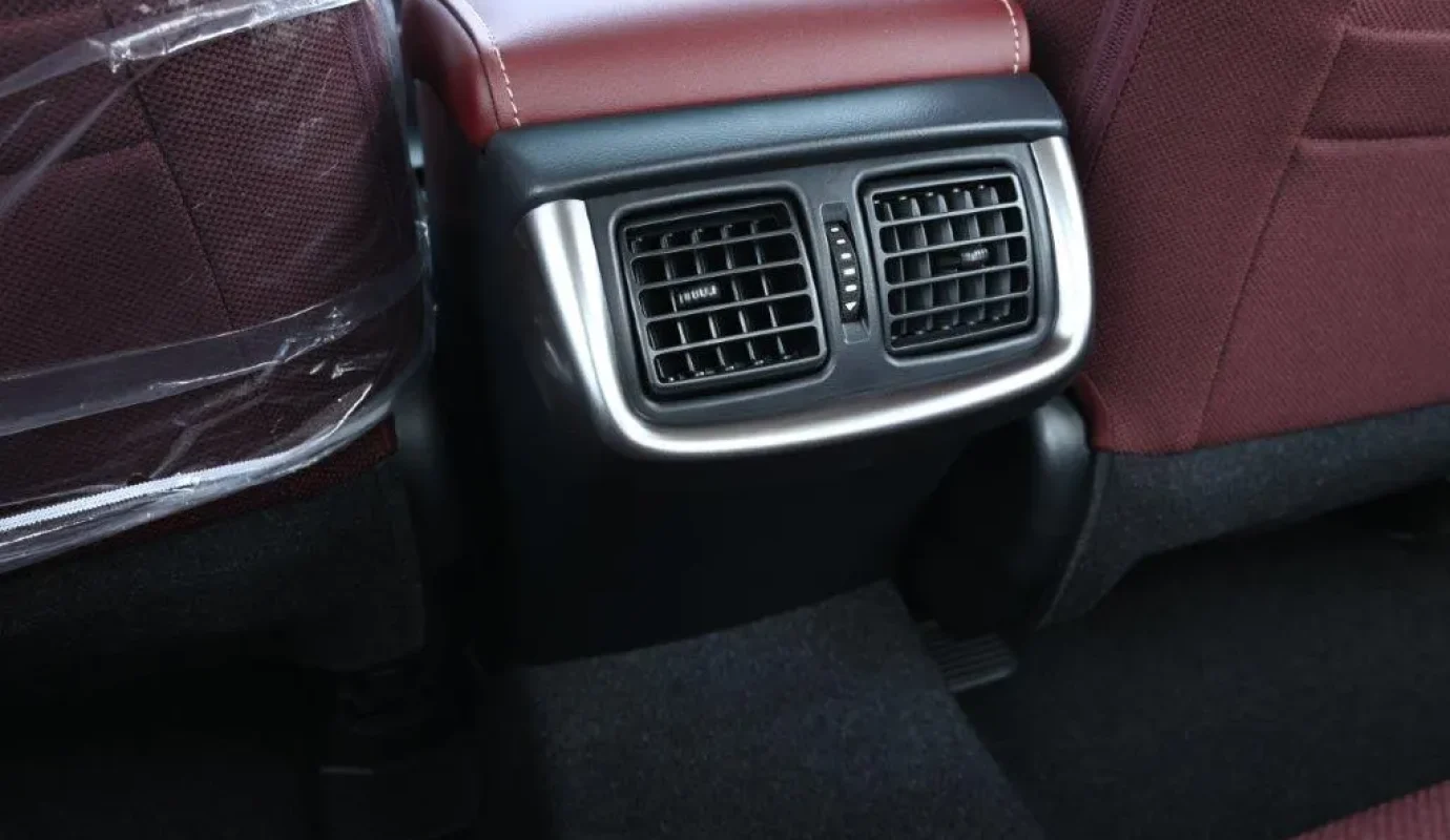 2026 TOYOTA HILUX DOUBLE CAB PICKUP SGLX 2.4L DIESEL 4WD AT