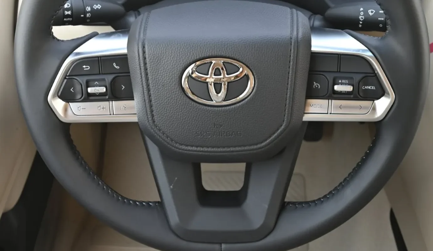 2026 TOYOTA LAND CRUISER 300 GXR-1 V6 3.5L PETROL 7-SEATER AT