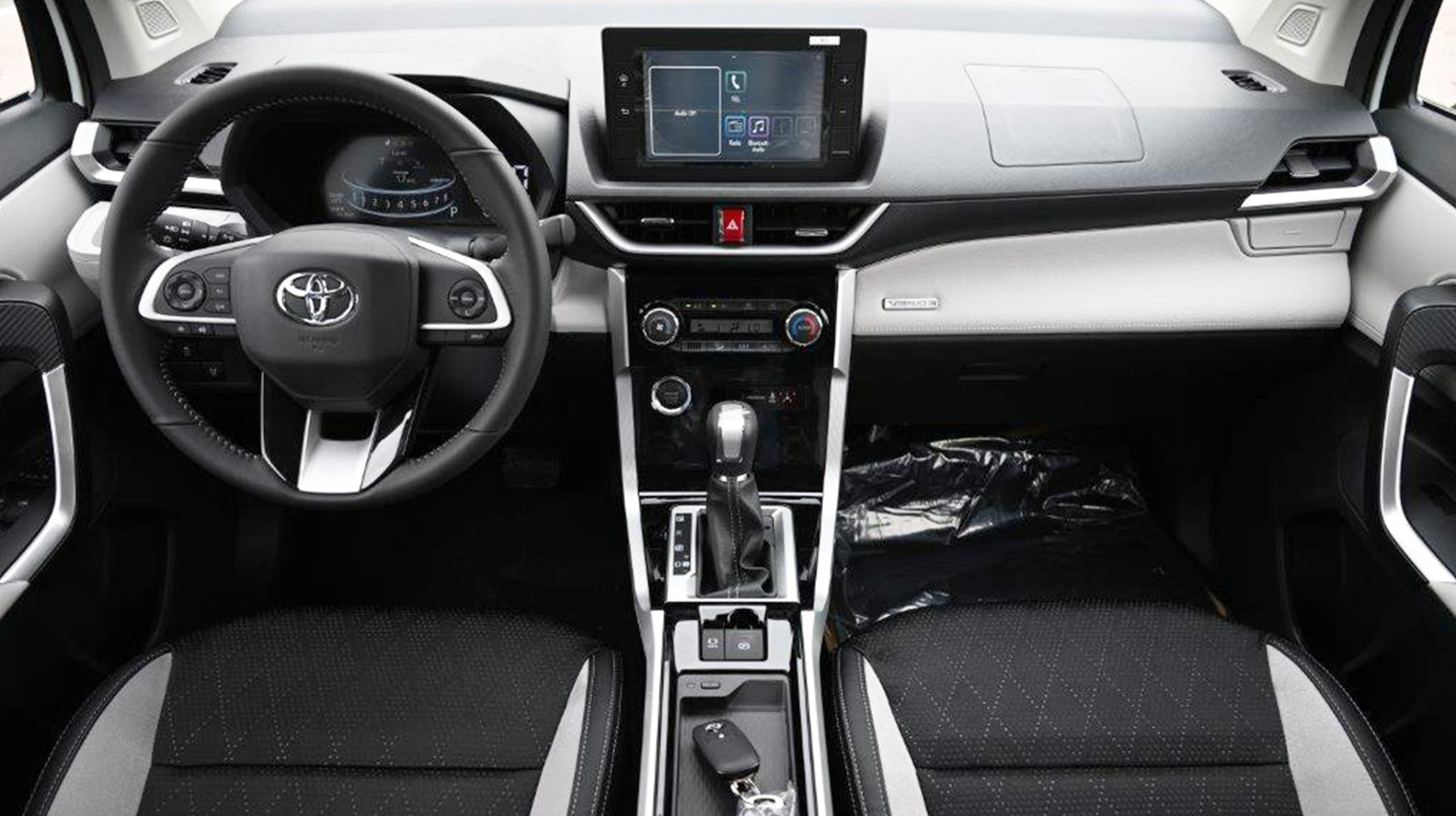 2026 TOYOTA VELOZ GLX 1.5L FWD 7-SEATER AT